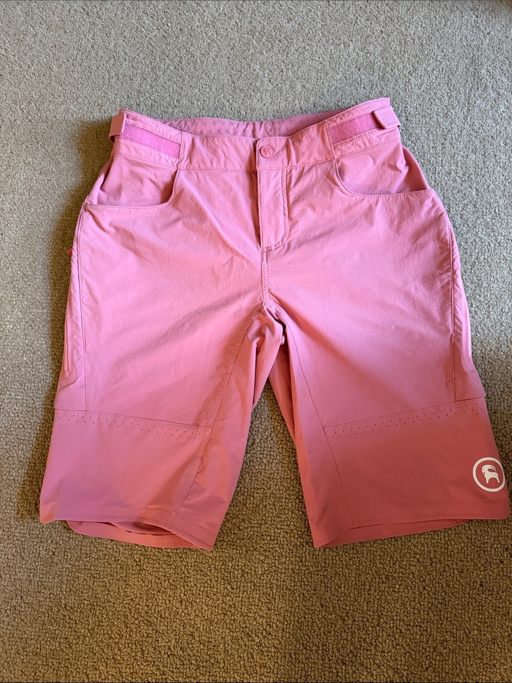 Women’s Backcountry Empire 11.5” mountain bike shorts. Pink | Small